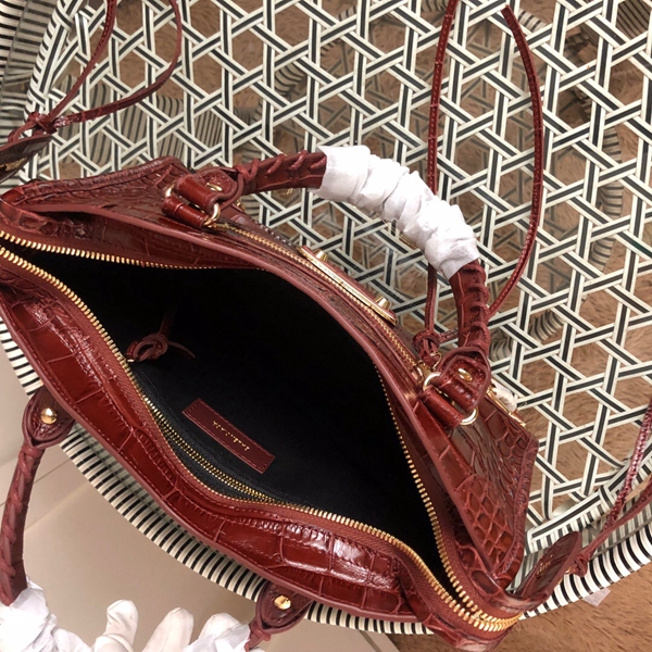 バレンシアガバッグ全体デザイン